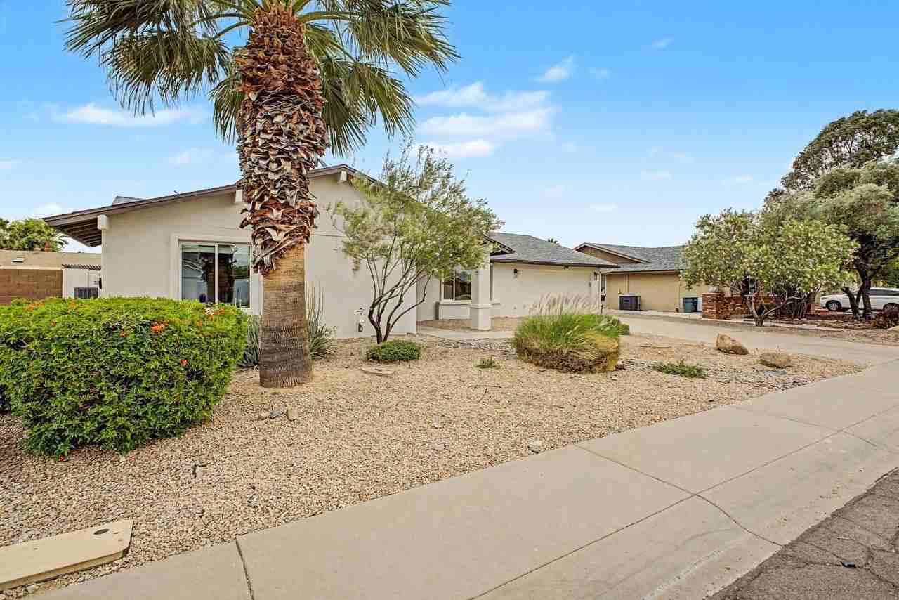 8881 E Gray Rd - Photo 4 of 38