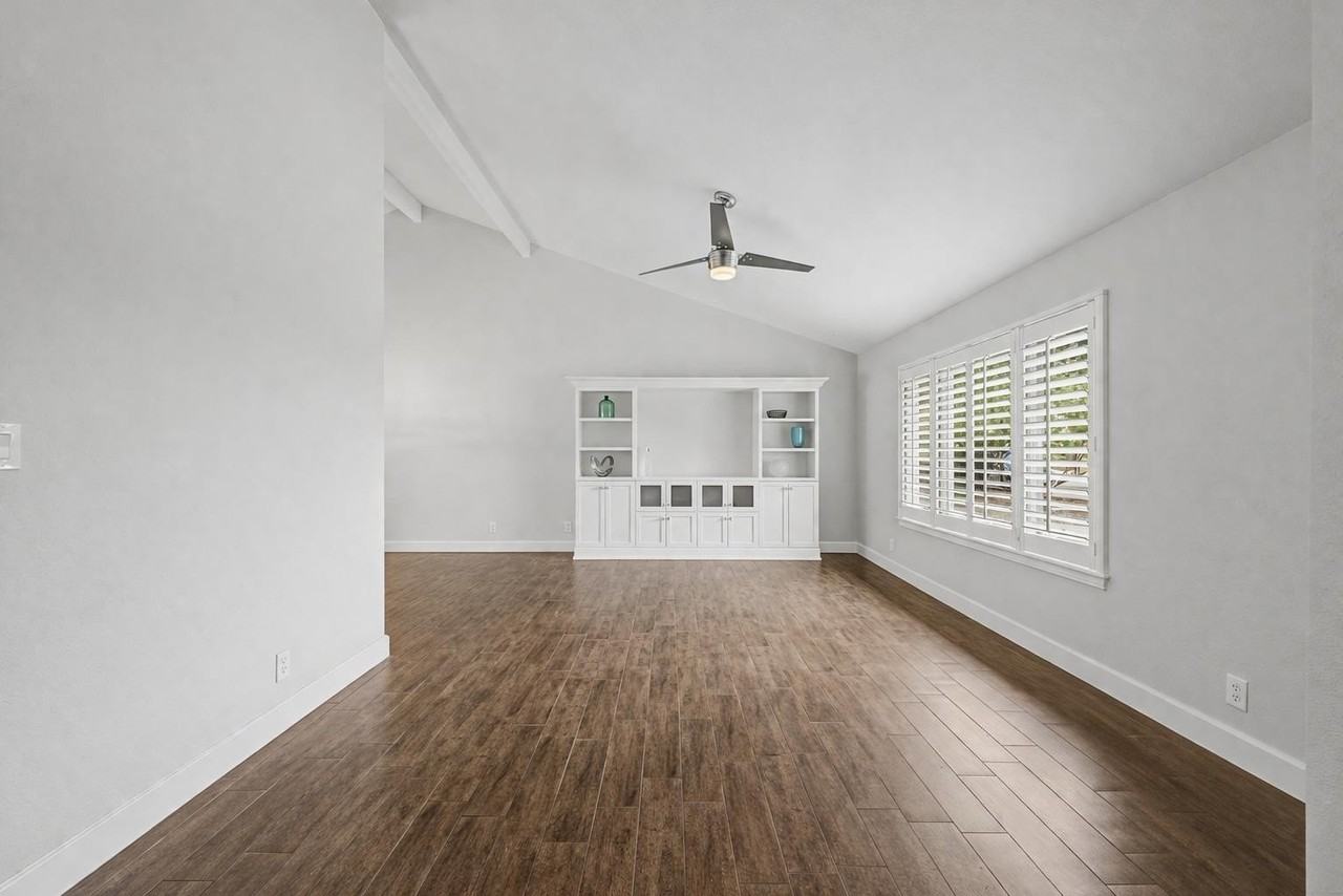 8881 E Gray Rd - Photo 5 of 38