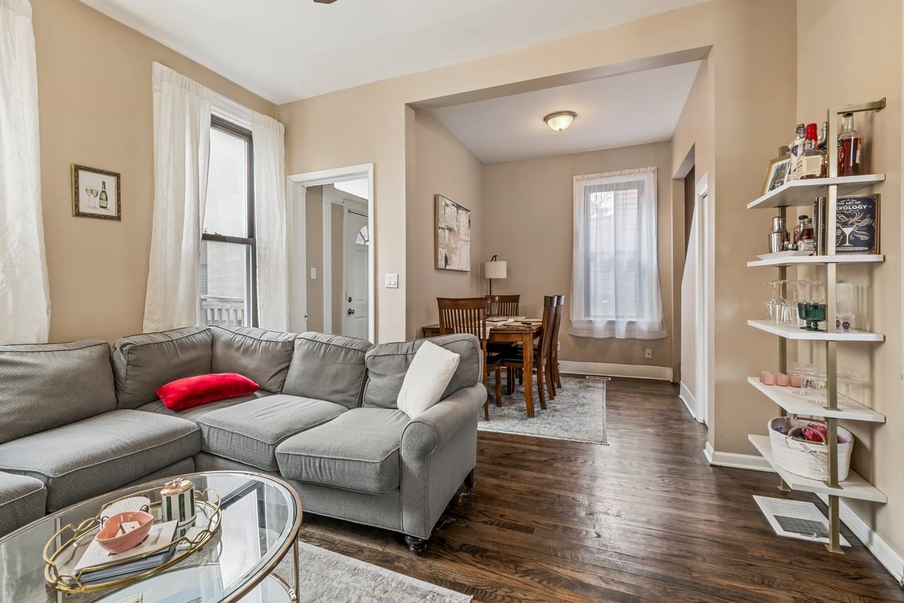 1214 W Melrose St #CH - Photo 7 of 24