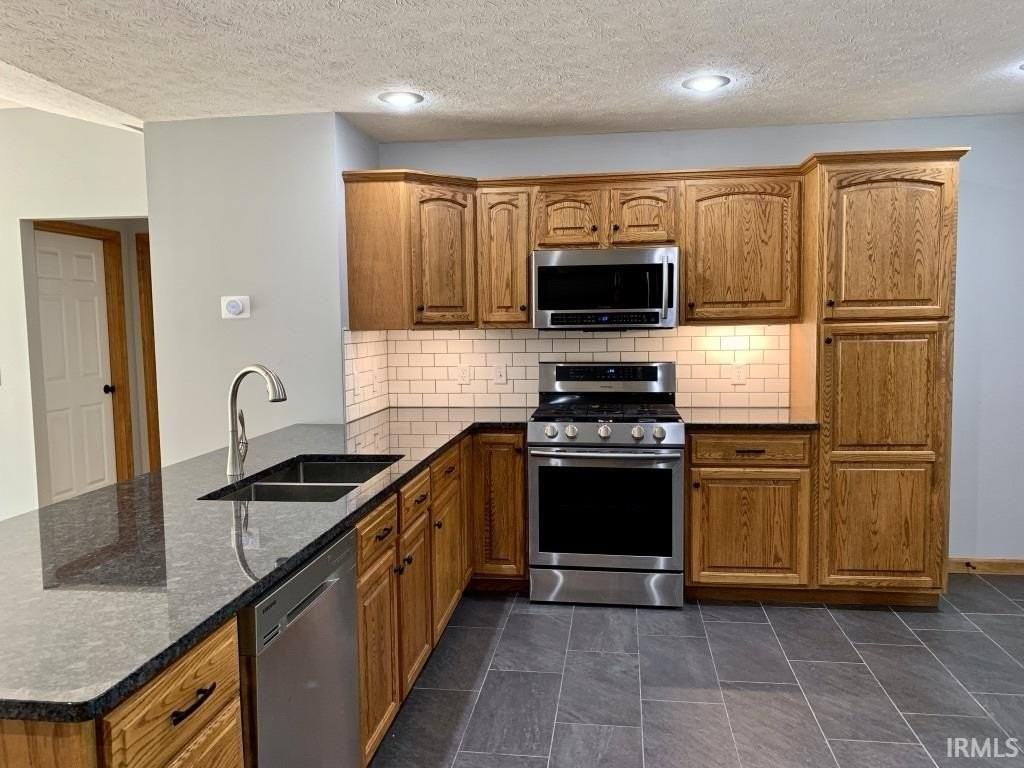 1209 W Aspen Ct - Photo 4 of 34