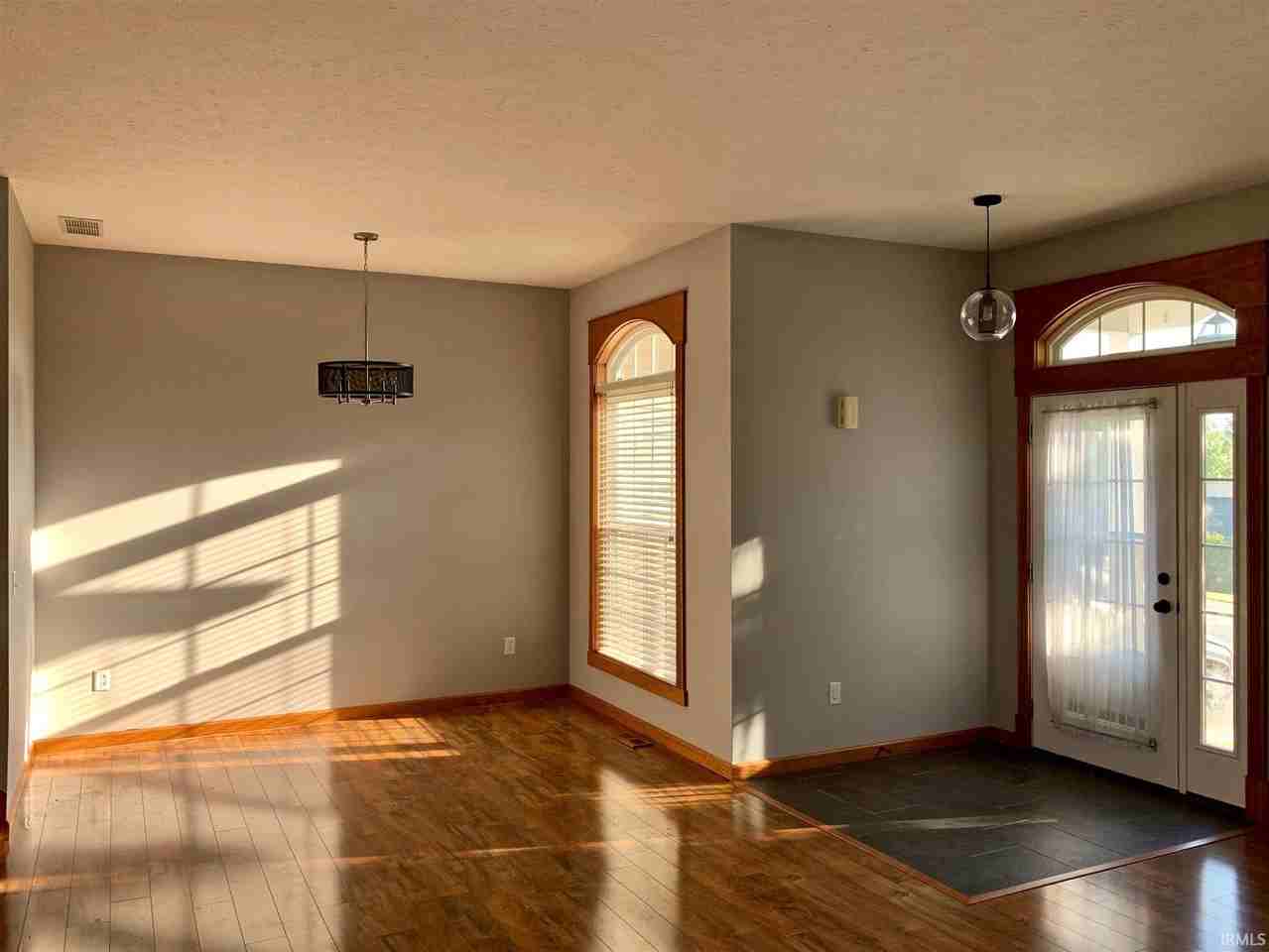 1209 W Aspen Ct - Photo 6 of 34