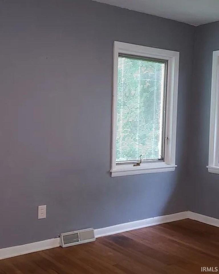 117 N Hillsdale Dr - Photo 4 of 13