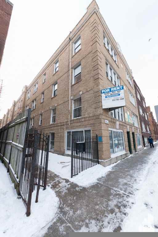 5662 N Ridge Ave #70-1S - Photo 2 of 12