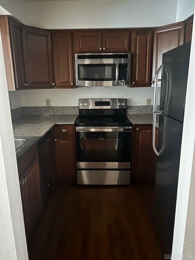1500 Center St - Photo 7 of 16