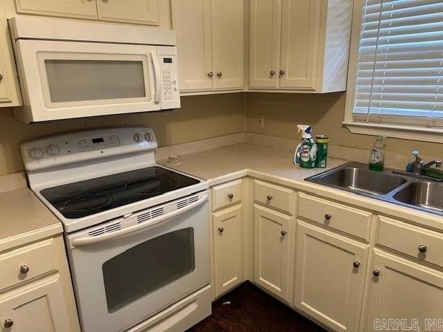 306B Mildred St - Photo 4 of 9