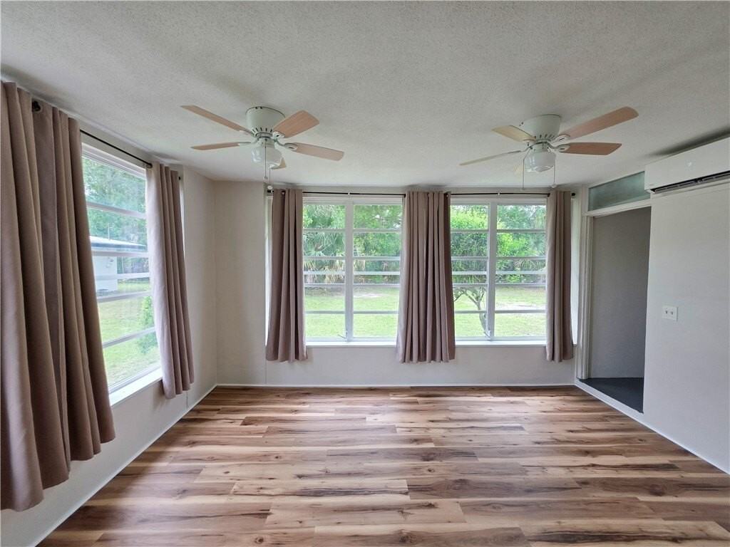 1715 41st Ave - Photo 6 of 19