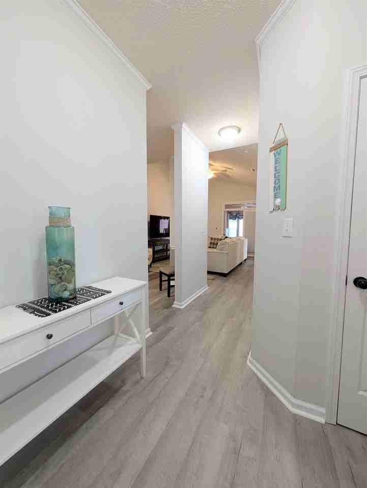 9772 Leyland Dr - Photo 3 of 30