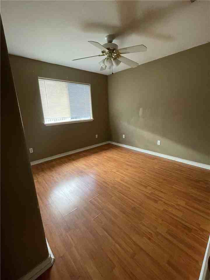 7910 Impala Dr - Photo 6 of 9