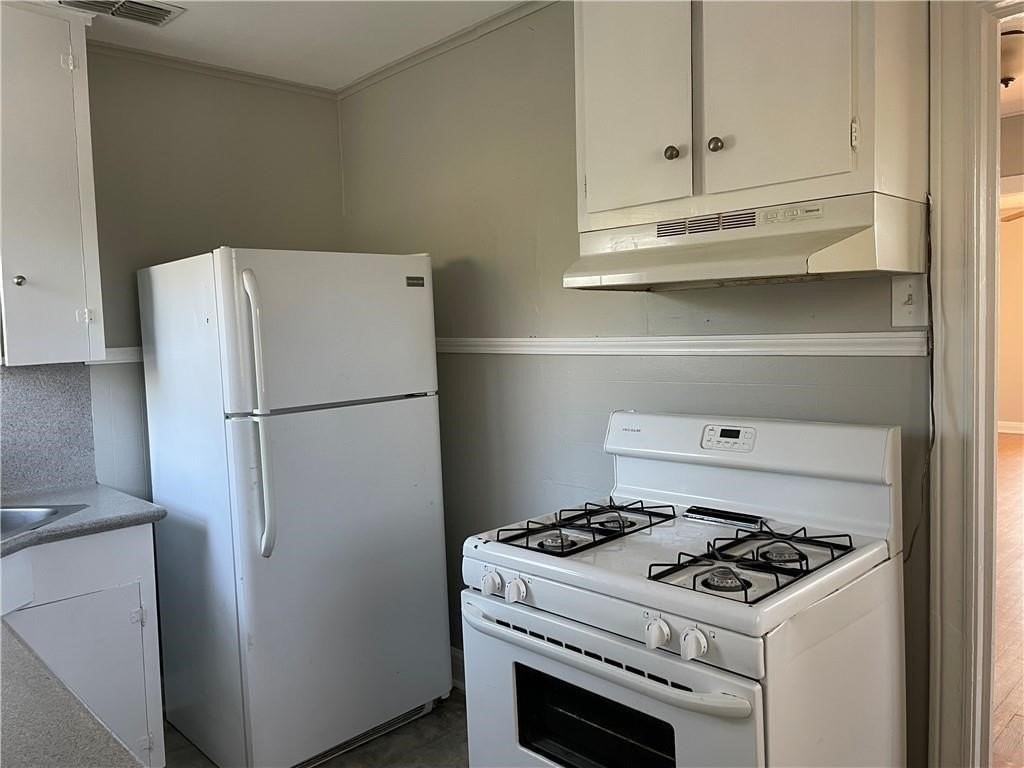 332 Rosebud Ave - Photo 5 of 14