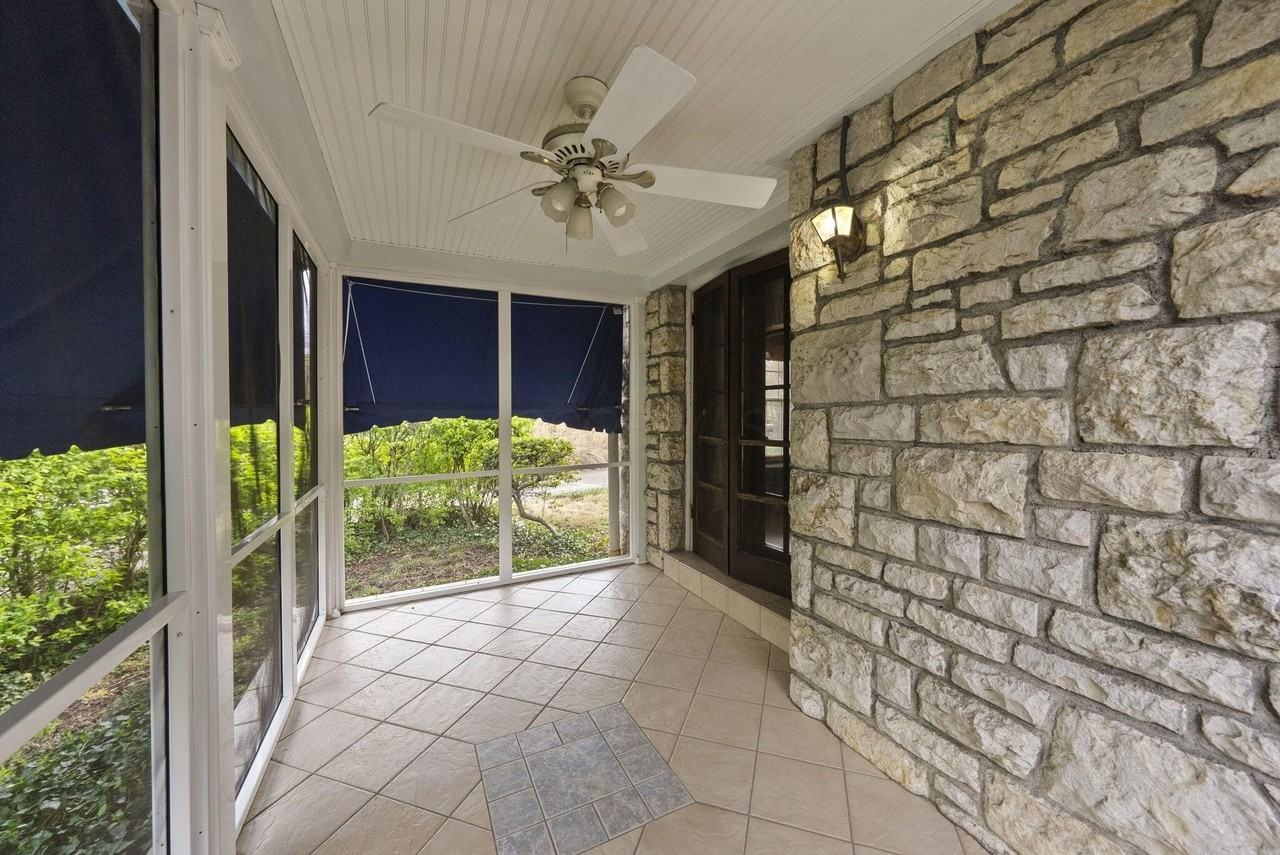 2505 Coventry Rd - Photo 7 of 48