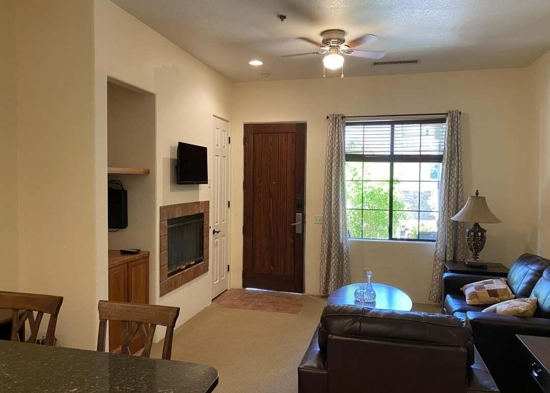 50690 Santa Rosa Plz Unit 1 - Photo 5 of 18