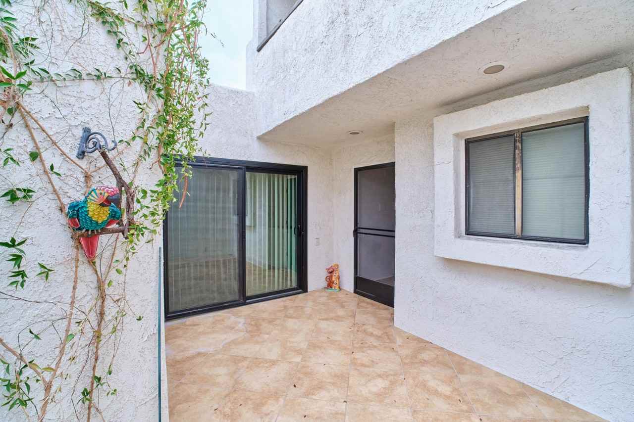 616 Violeta Dr - Photo 3 of 34