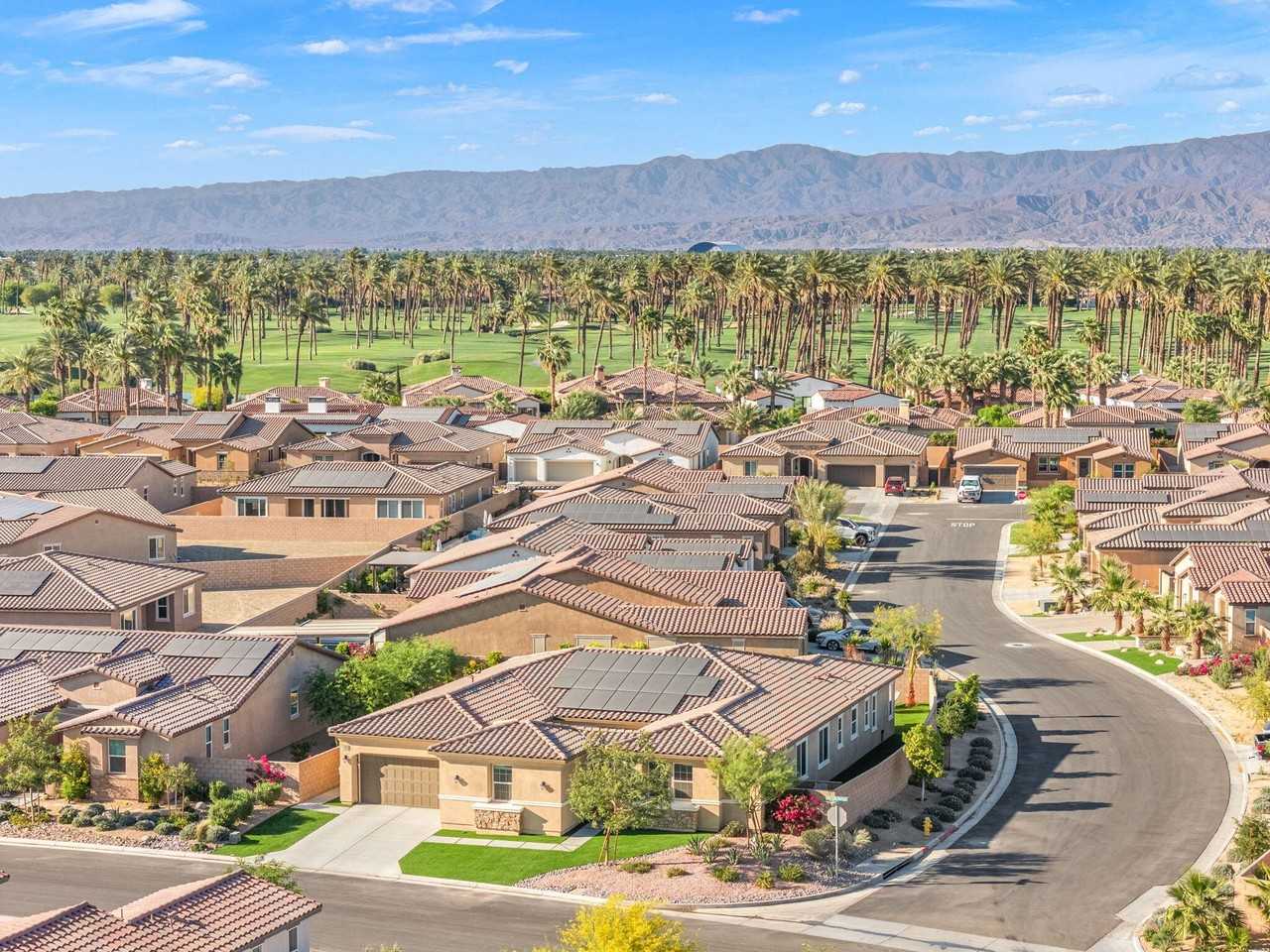 81890 Via Encinitas - Photo 3 of 50