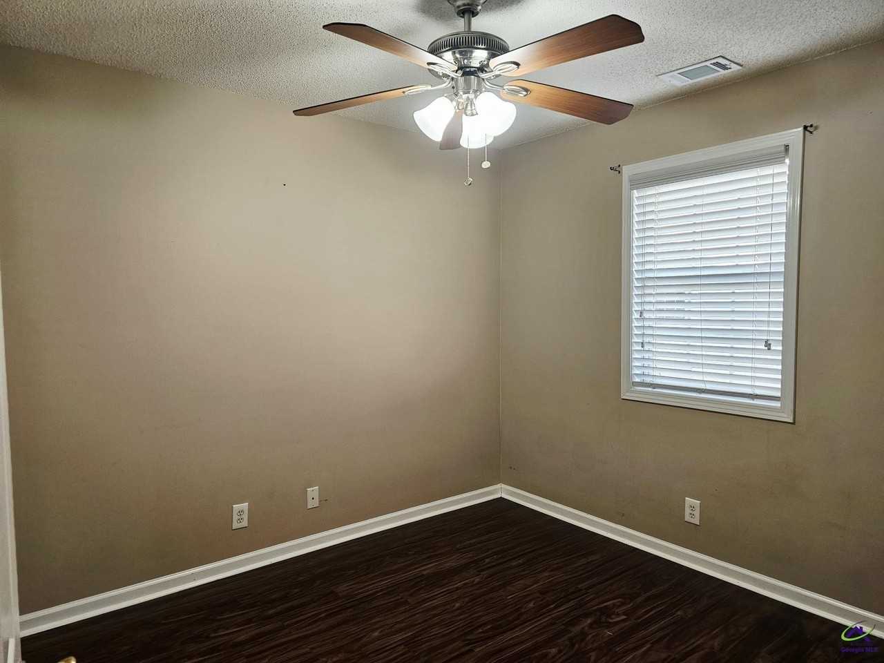 217 Willis Creek Rd - Photo 5 of 19