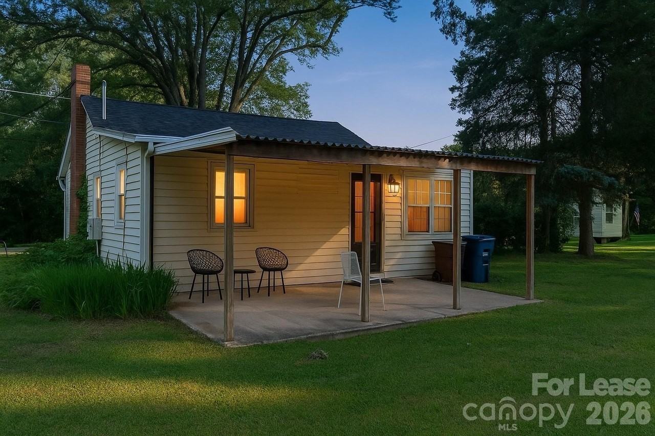 116 Barnes Ln - Photo 3 of 40