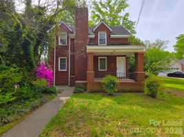 featured image of 754 Montgomery Ave Unit B