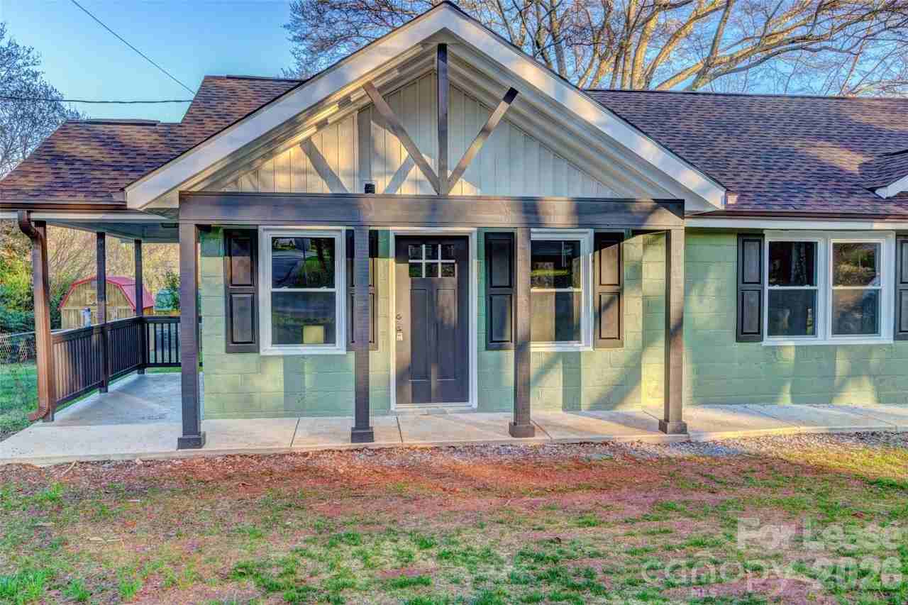 824 2nd St - Photo 2 of 16