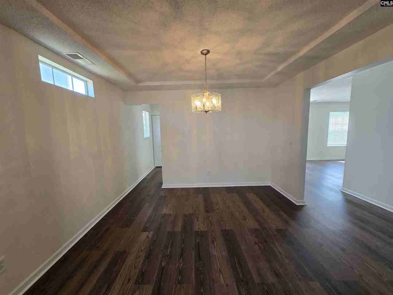 132 Fox Grove Cir - Photo 6 of 34