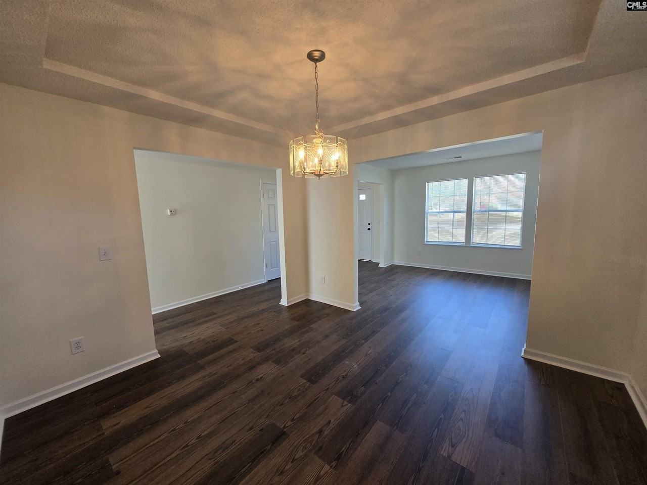 132 Fox Grove Cir - Photo 7 of 34