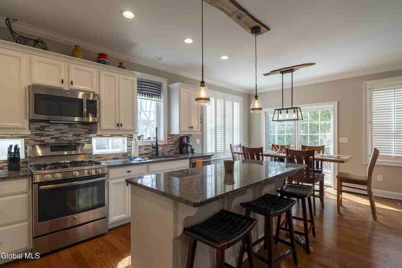 5 Maria Ln - Photo 6 of 30