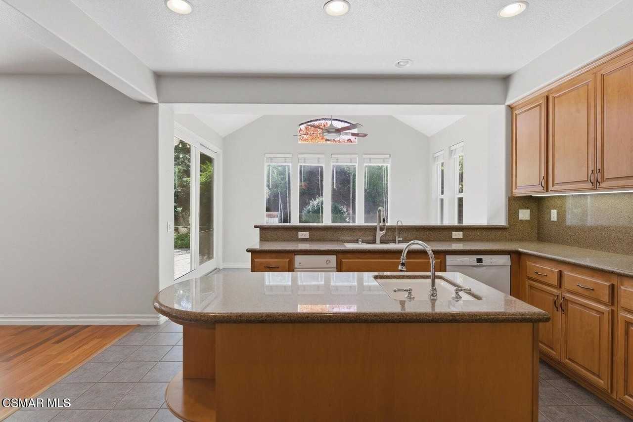 1775 Red Robin Pl - Photo 6 of 7