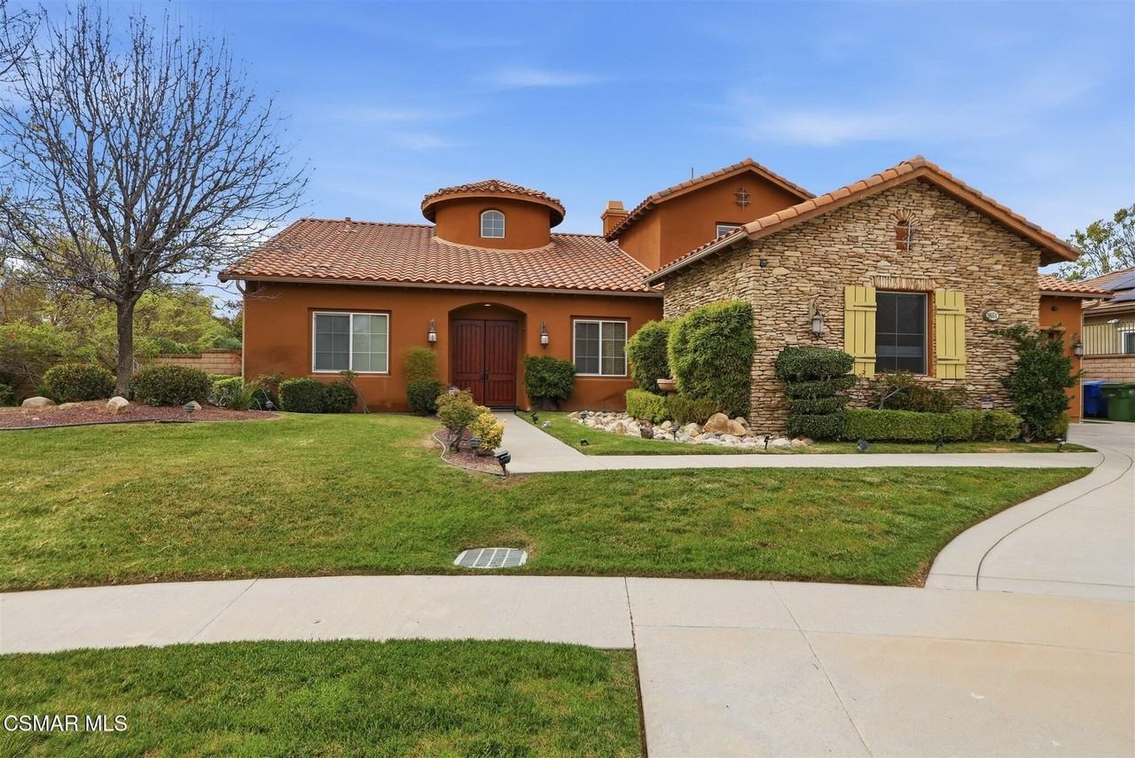 9651 Sagebrush Ave - Photo 2 of 50