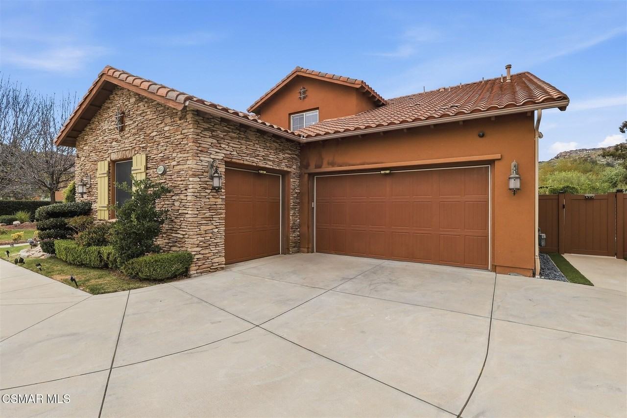 9651 Sagebrush Ave - Photo 4 of 50