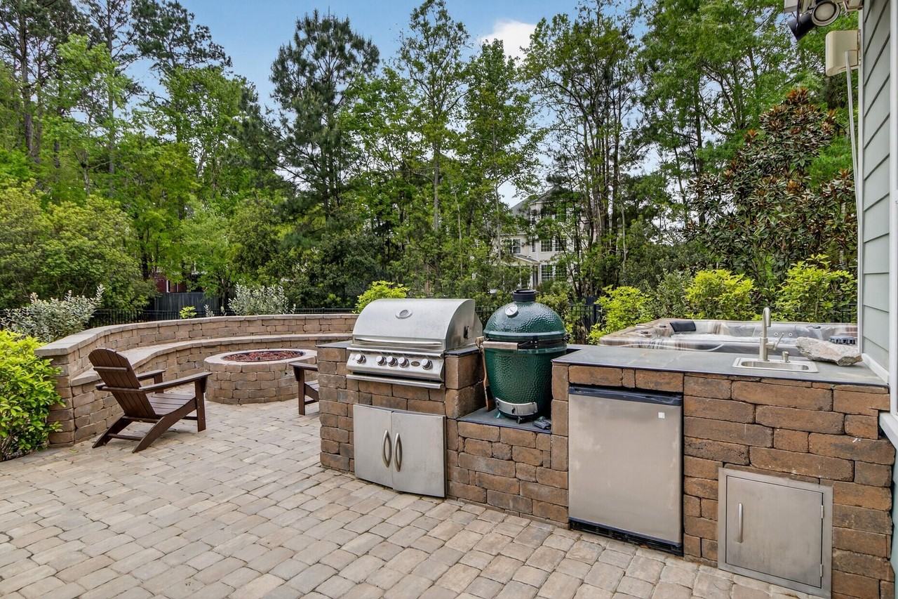 2820 Summertime Ln - Photo 5 of 50