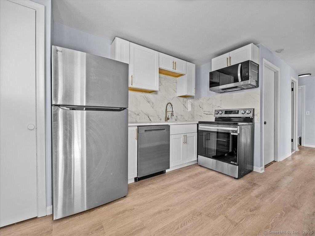 98 Carlton St Apt 101 - Photo 5 of 16