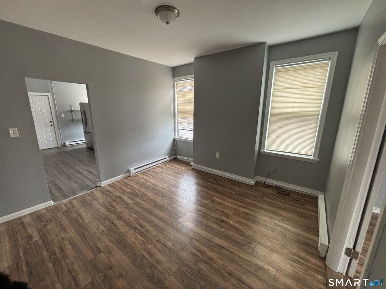 2370 Main St - Photo 2 of 7