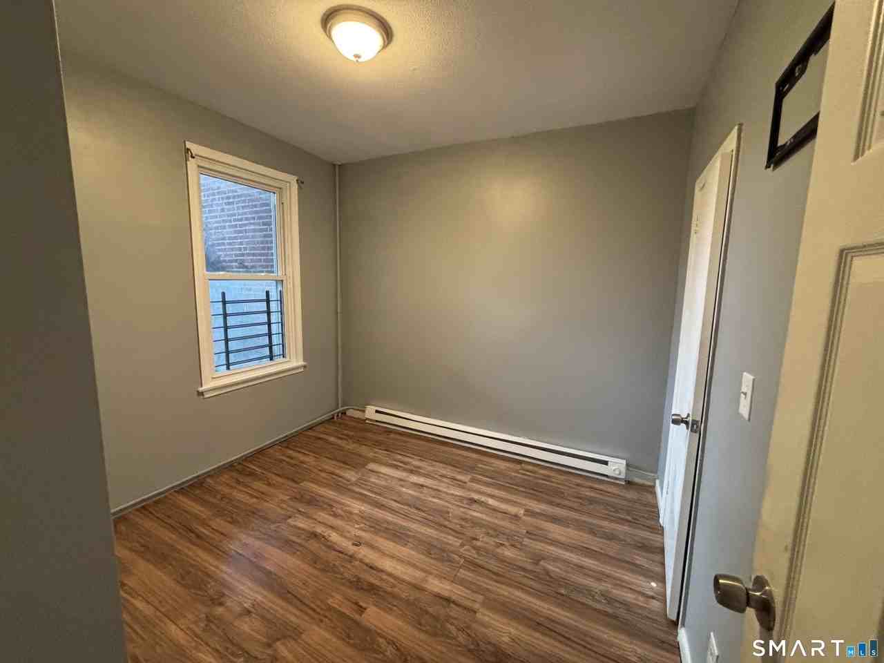 2370 Main St - Photo 4 of 7