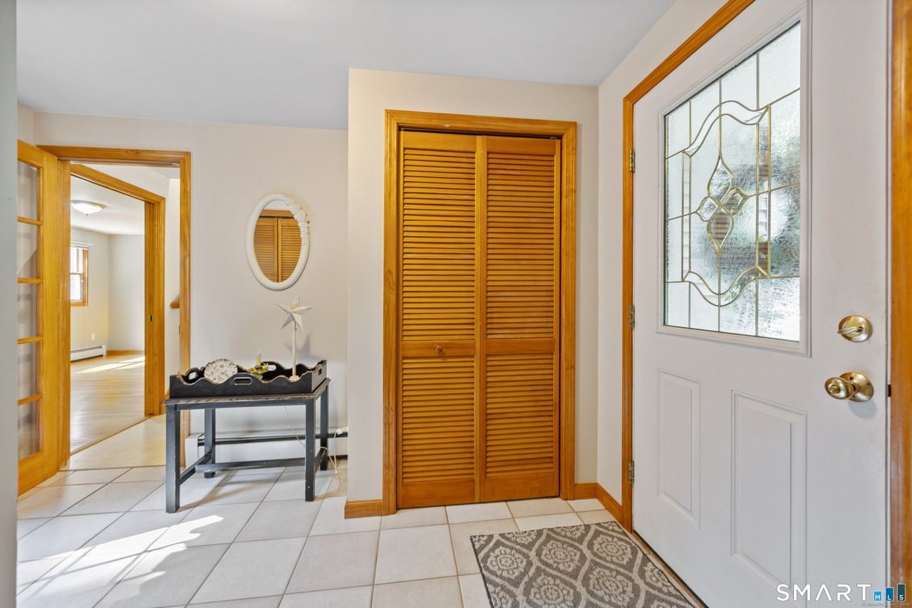 7 Stephens Ct - Photo 5 of 23