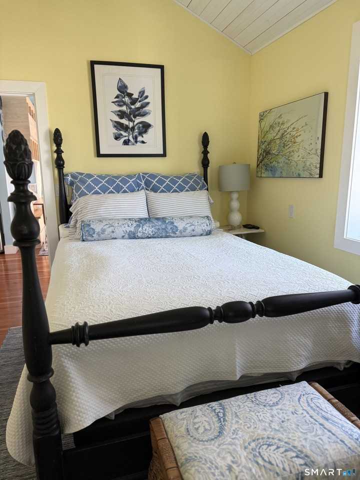 94 Lee Way - Photo 5 of 8