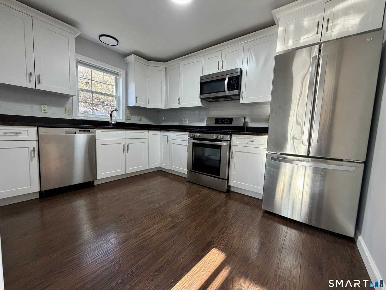 154 E Main St Unit A - Photo 2 of 17