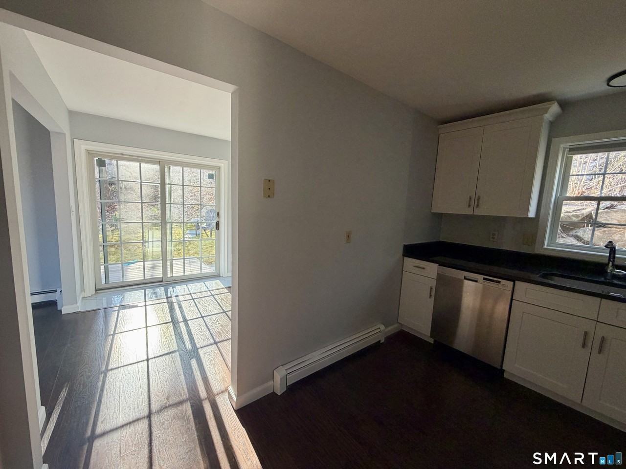 154 E Main St Unit A - Photo 3 of 17