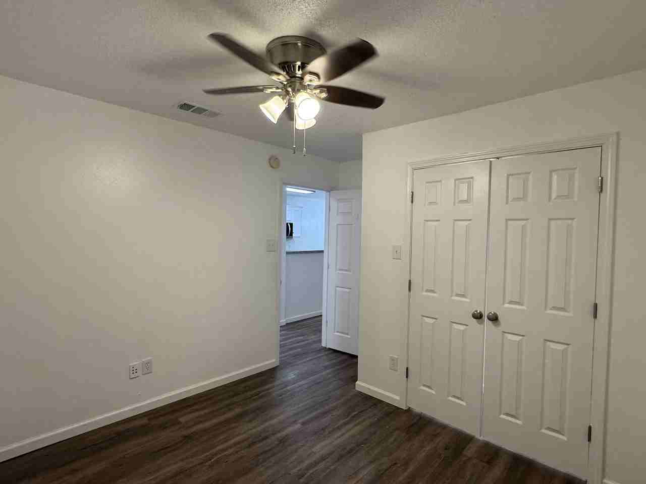 111 Magnolia St #B - Photo 4 of 11