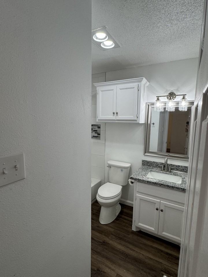 111 Magnolia St #B - Photo 6 of 11