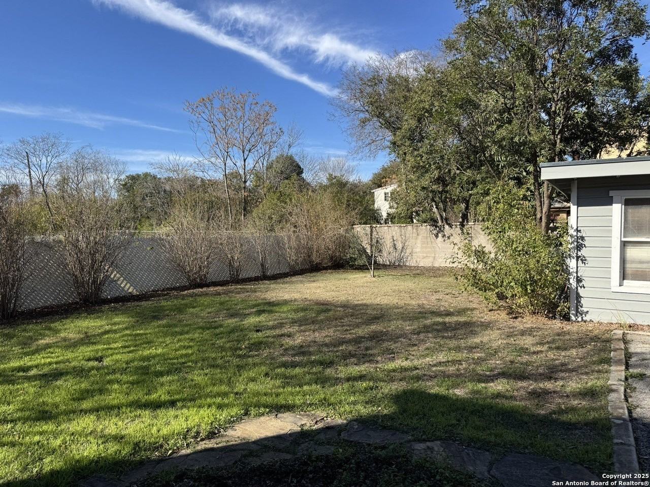 207 E Terra Alta Dr - Photo 3 of 22