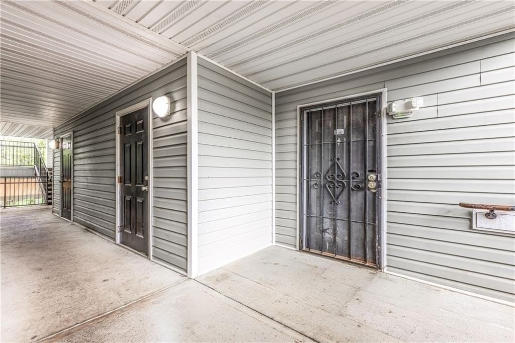 13202 Fairington Ridge Cir - Photo 2 of 23
