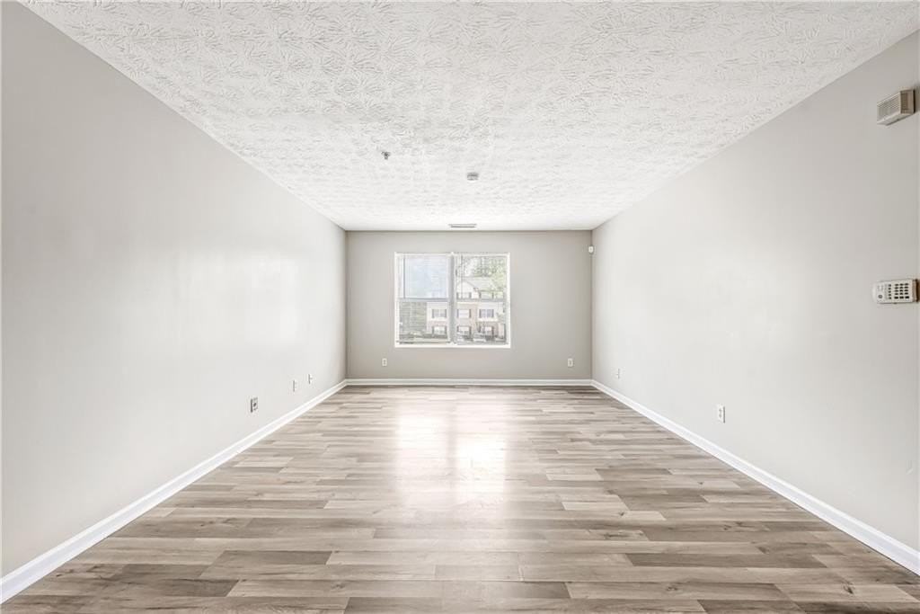 13202 Fairington Ridge Cir - Photo 4 of 23