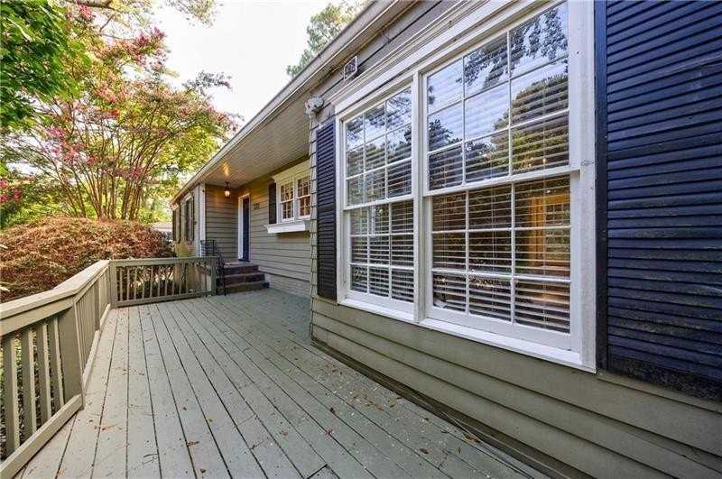 2311 Pembrook Pl Ne - Photo 3 of 50