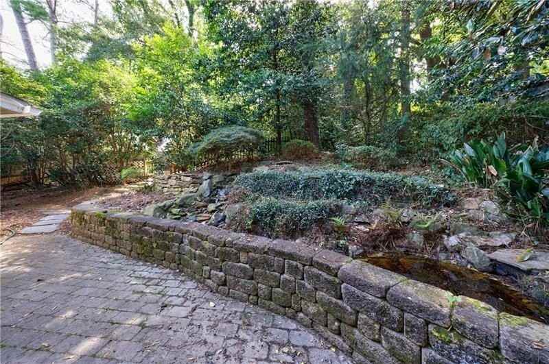 2311 Pembrook Pl Ne - Photo 5 of 50