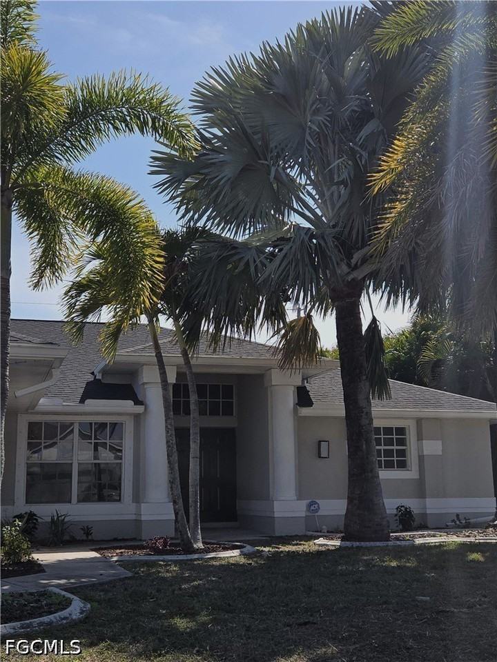 1918 Sw 29th Ter - Photo 3 of 13