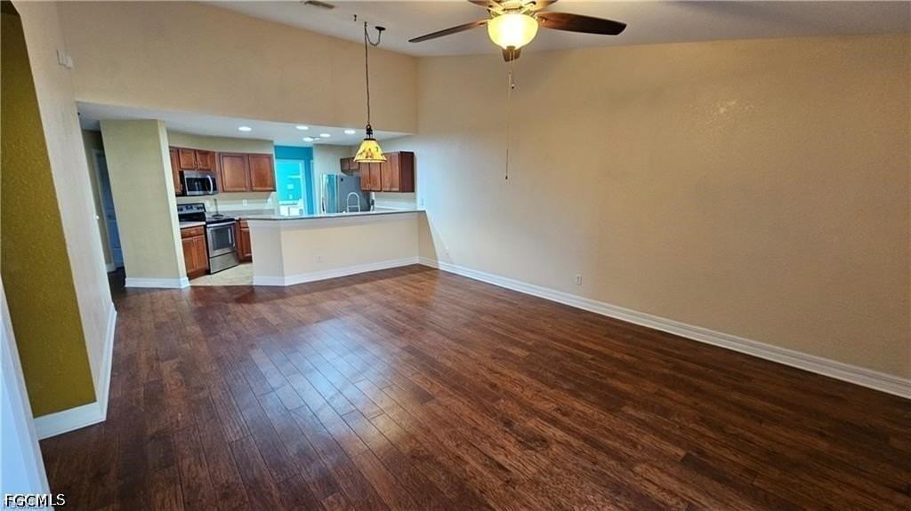 9224 Aegean Cir - Photo 2 of 13