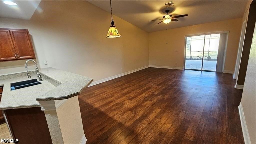 9224 Aegean Cir - Photo 4 of 13