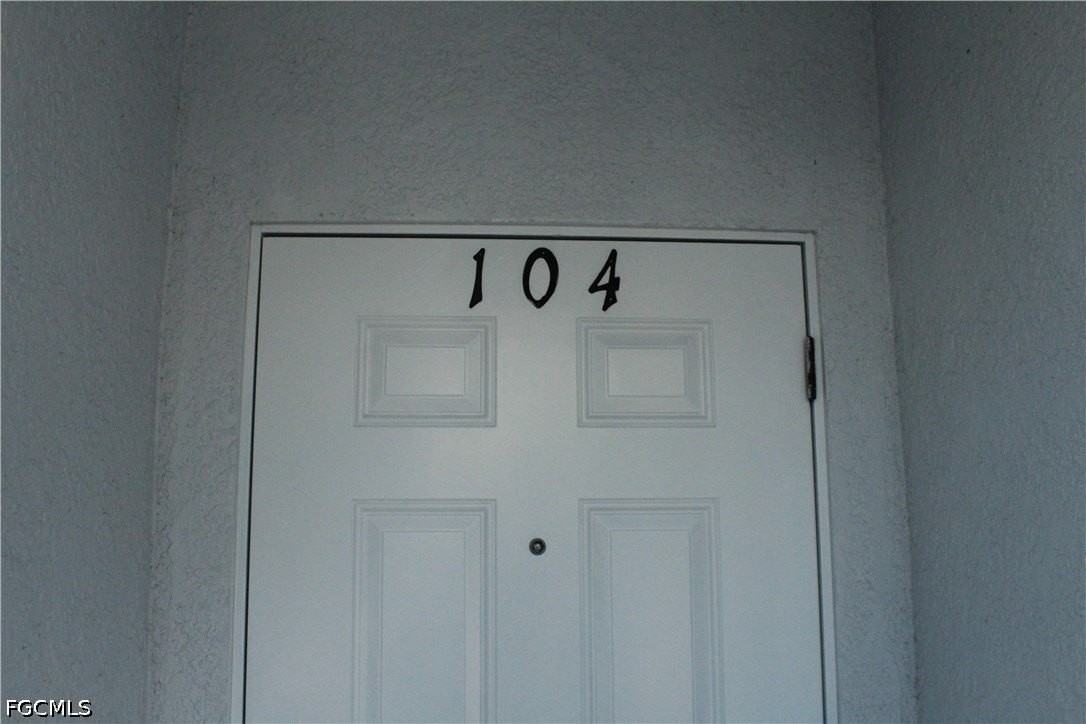 912 Sw 39th Ter #104 - Photo 2 of 12