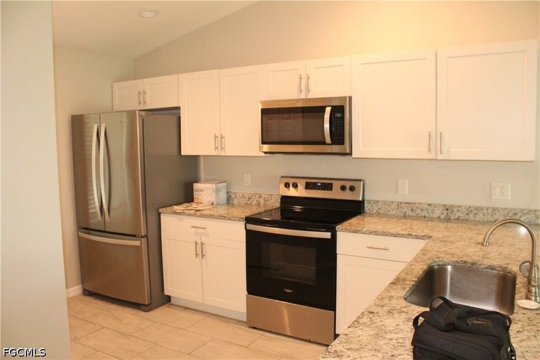 912 Sw 39th Ter #104 - Photo 3 of 12