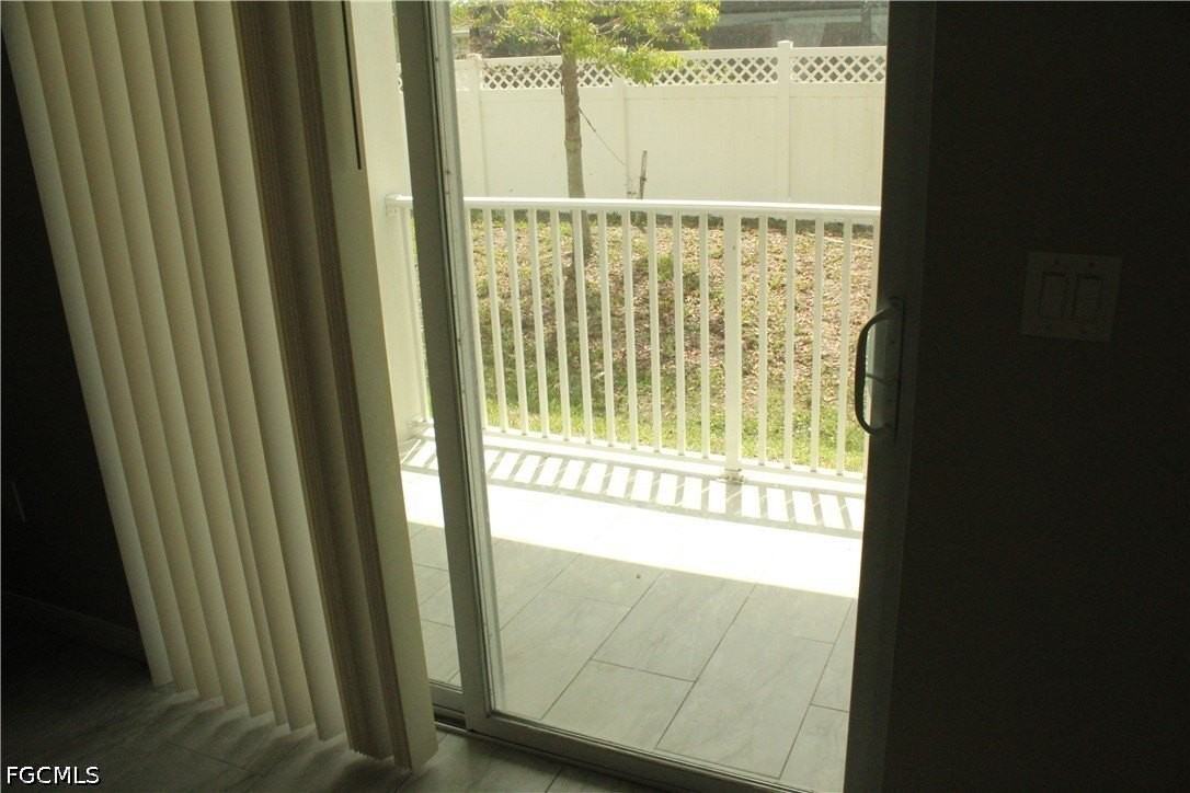 912 Sw 39th Ter #104 - Photo 6 of 12