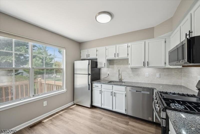 907 Wetherburn Ct - Photo 6 of 32