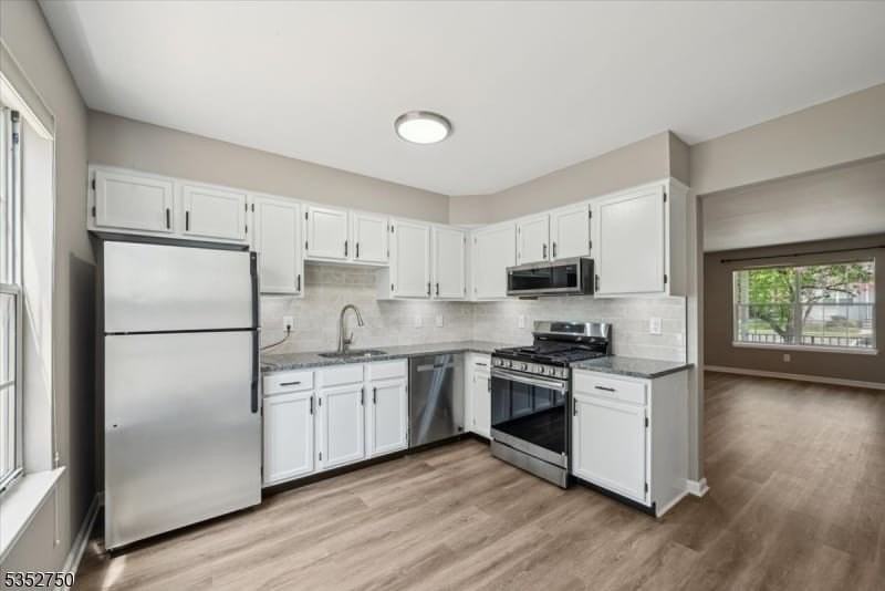 907 Wetherburn Ct - Photo 7 of 32